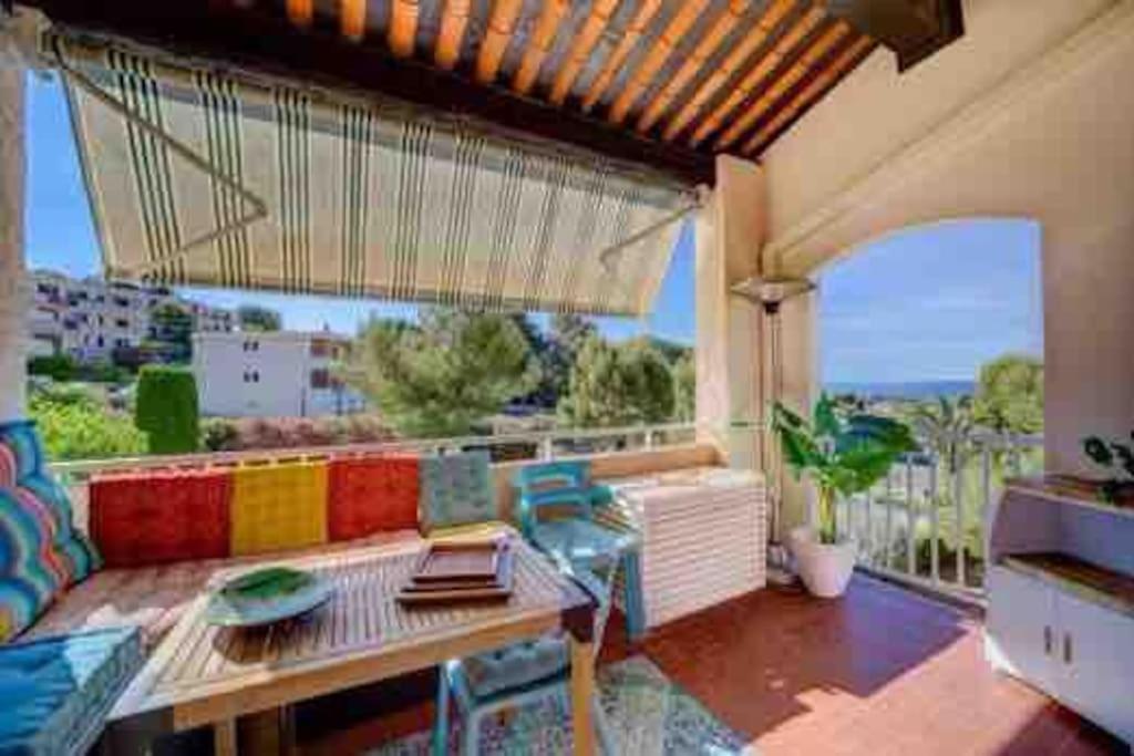 Tres Bel Appartement Climatise Terrasse Et Vue Mer 邦多勒 外观 照片